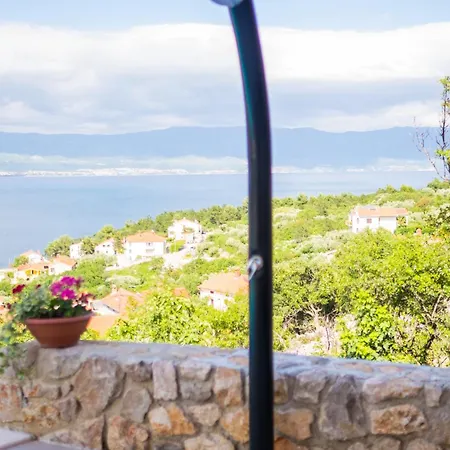 With A Private Pool, Enchanting View, - By Traveler Tourist Agency Id 2122 *