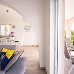 With A Private Pool, Enchanting View, - By Traveler Tourist Agency Id 2122