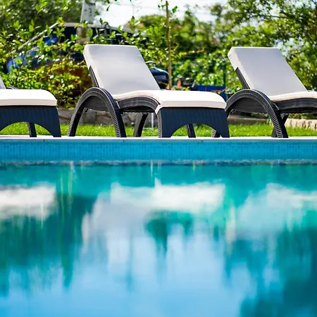 With A Private Pool, Enchanting View, - By Traveler Tourist Agency Id 2122 Daire *