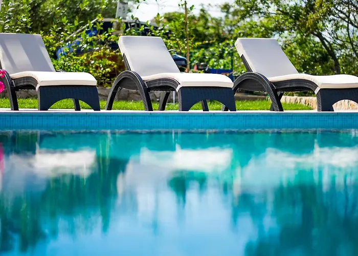 With A Private Pool, Enchanting View, - By Traveler Tourist Agency Id 2122 Daire *